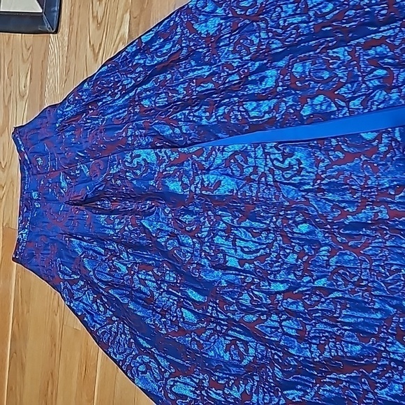 NWOT Maeve Shimmer Pleated Blue Motif Maxi Skirt Size 4 - Picture 6 of 8